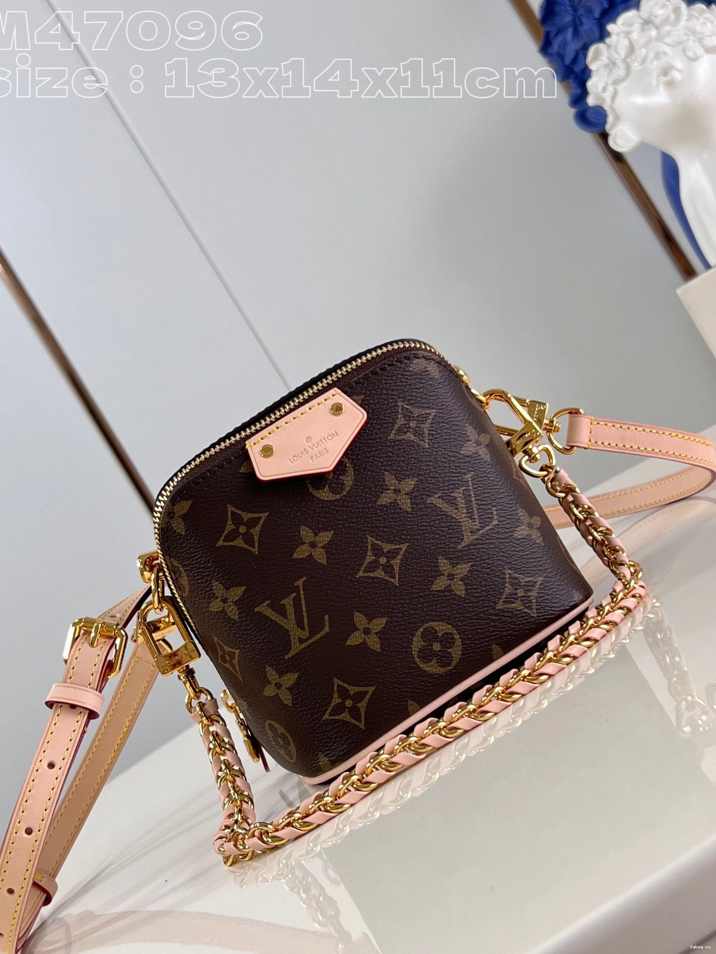 LOUIS Case-13*14*11.5CM In VUITTON Just 0813